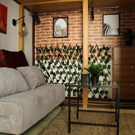 Pedamentina Pulcinella Loft * Naples
